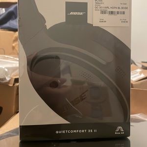 Bose QuietComfort 35 II Unopened!